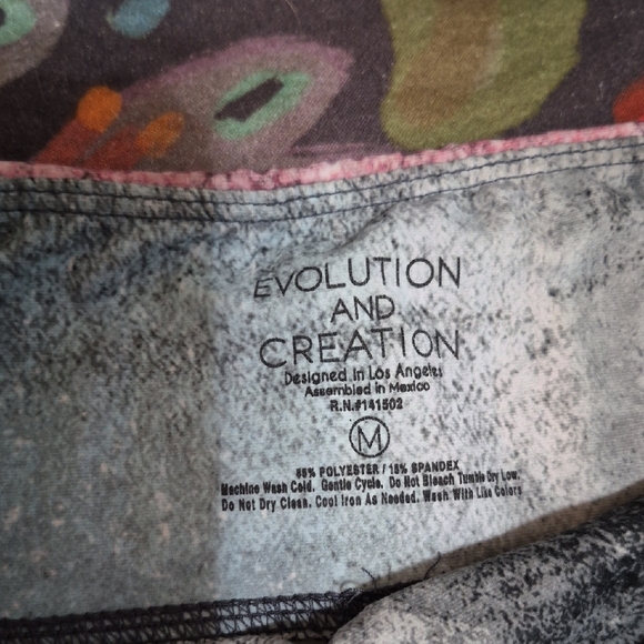 Evolution and Creation Multicolor Patterned Leggings - Picture 4 of 9